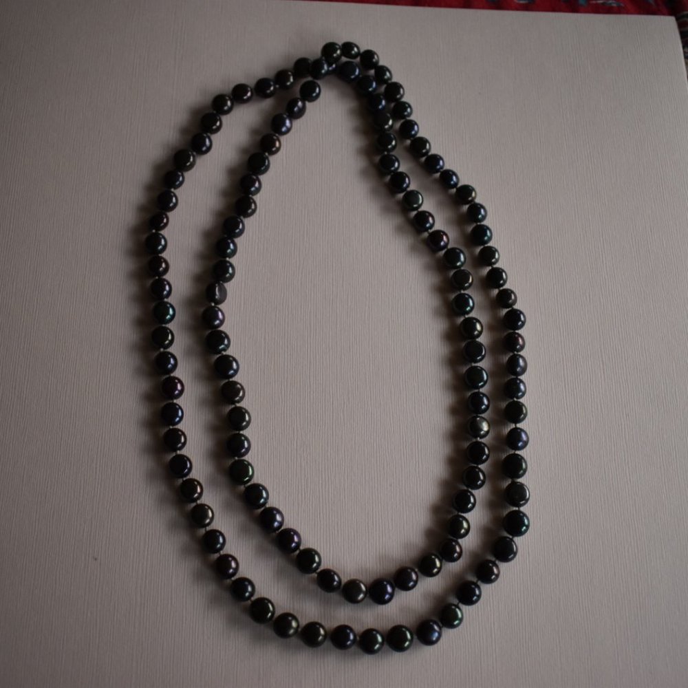 Black Iridescent Pearl Necklace